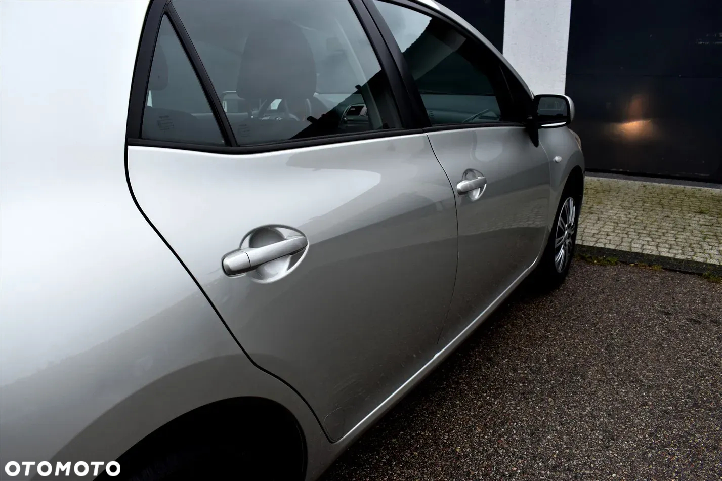 Toyota Auris 1.4 VVT-i Sol - 11