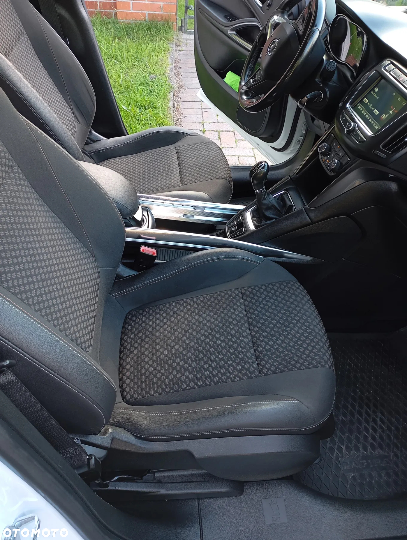 Opel Zafira 2.0 D (CDTI ecoFLEX) Start/Stop Active - 12