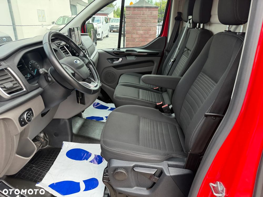 Ford TRANSIT CUSTOM - 8