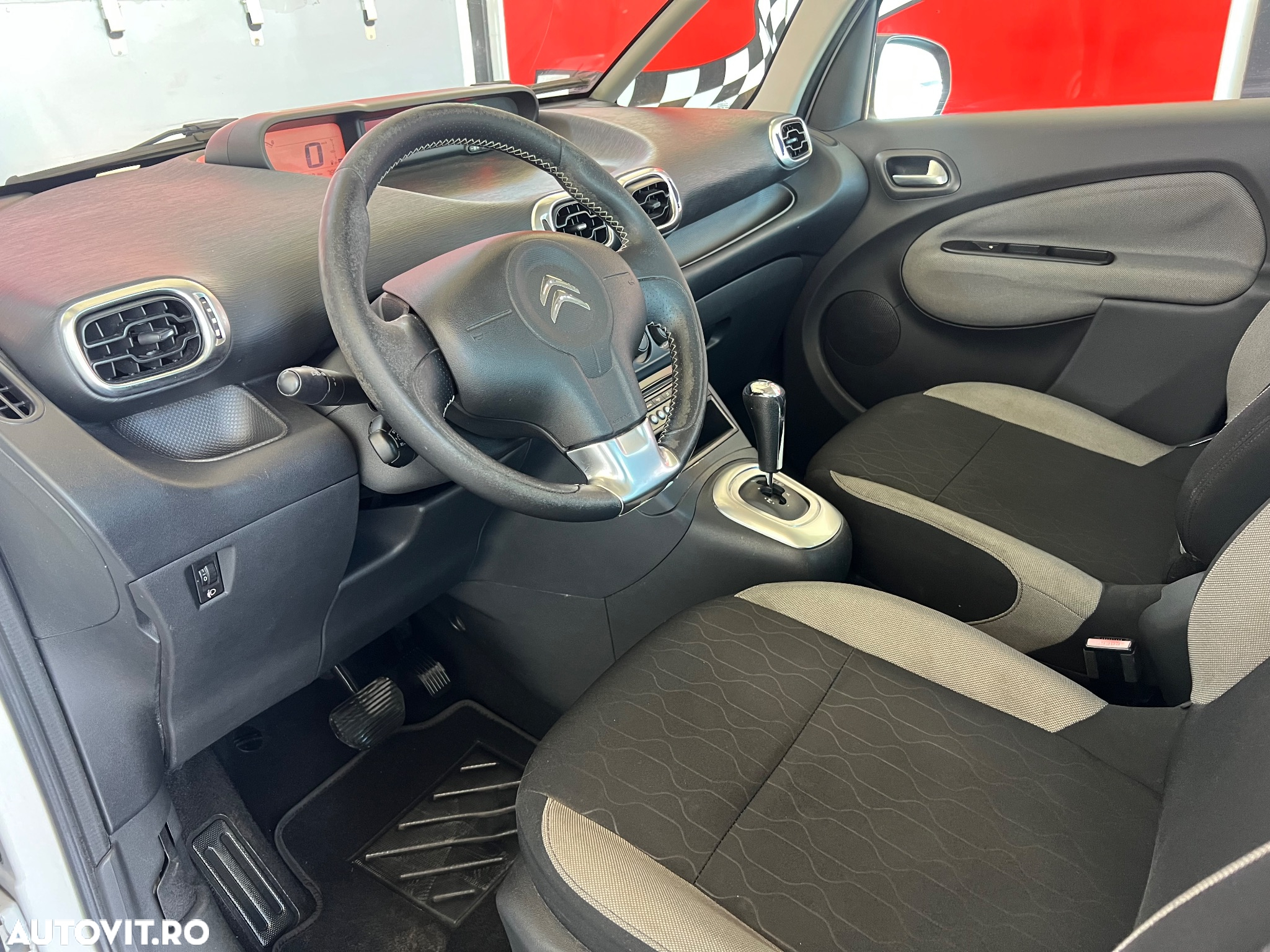 Citroën C3 Picasso 1.6 e-Hdi Airdream BMP6 Seduction - 5