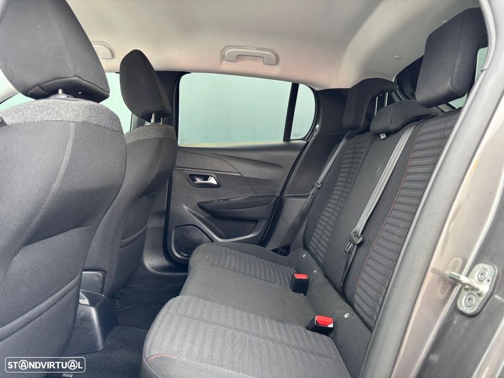 Peugeot 208 1.2 PureTech Active Pack - 11