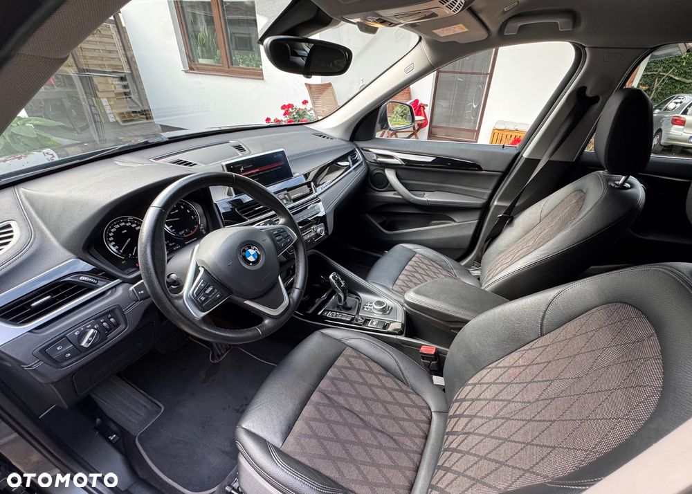 BMW X1 sDrive18i - 12