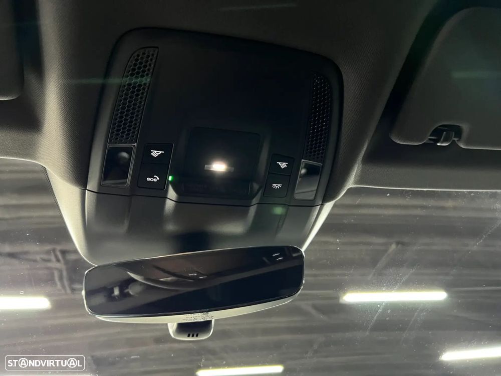 Porsche Taycan Sport Turismo - 36