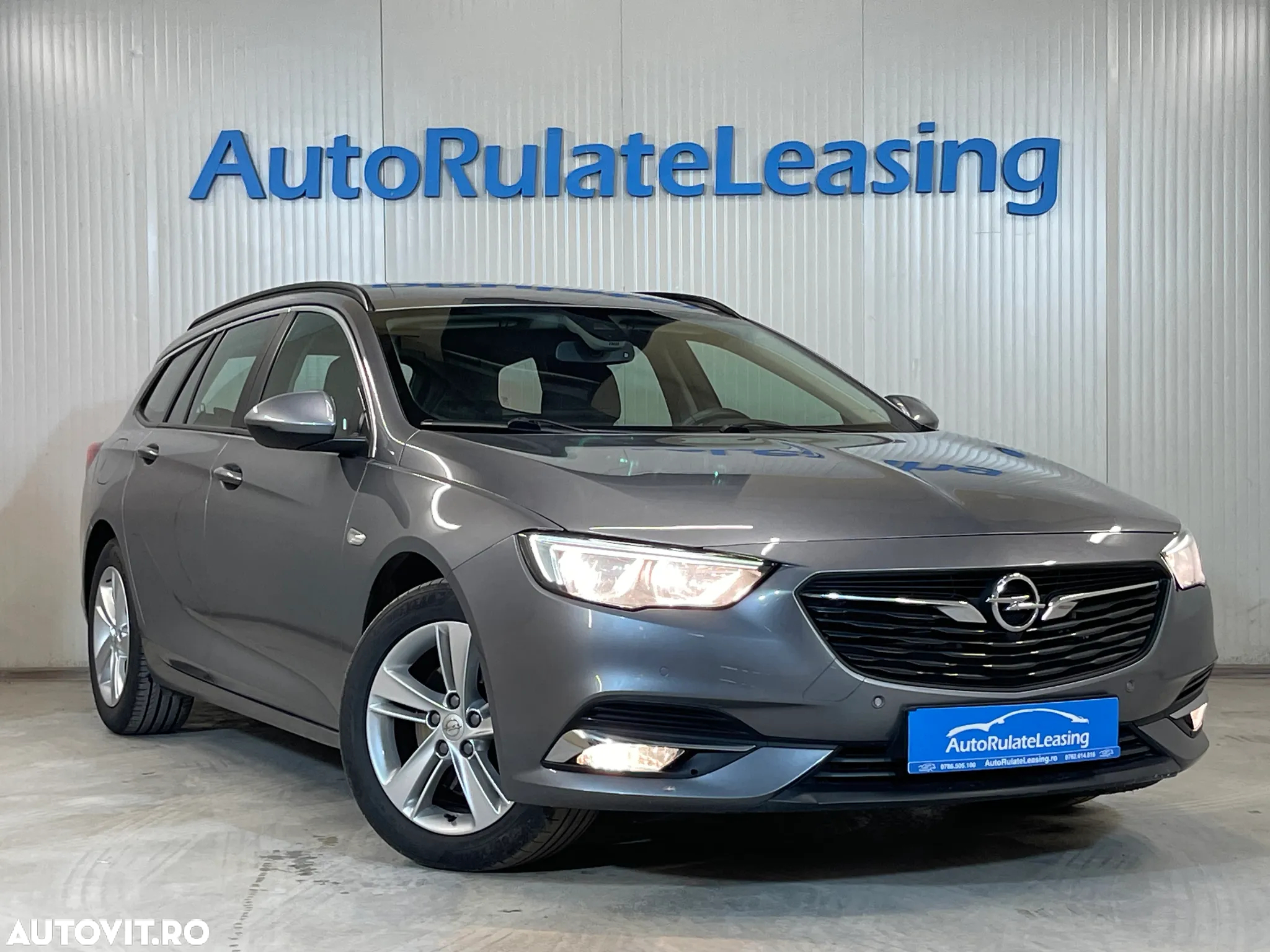 Opel Insignia Sports Tourer 2.0 Diesel Automatik Business Edition - 2