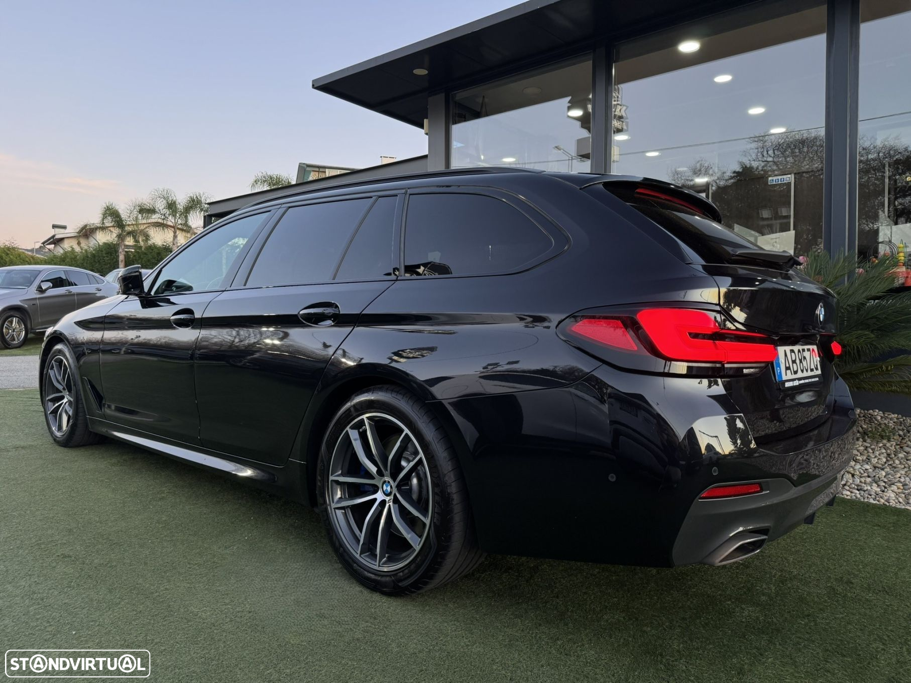 BMW 530 d Pack M Auto - 13