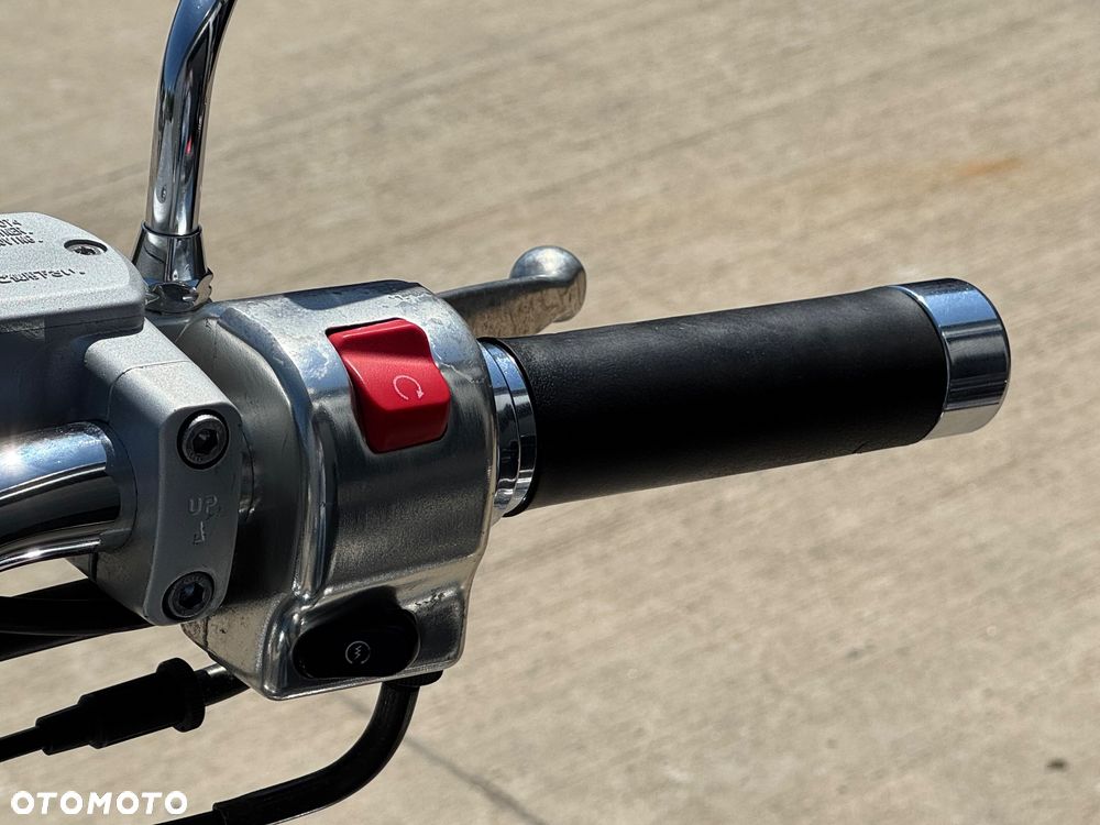 Yamaha Drag Star - 12