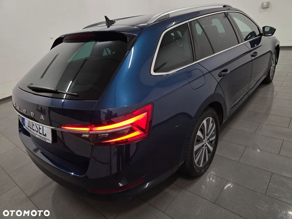 Skoda Superb 2.0 TDI SCR Style DSG - 6