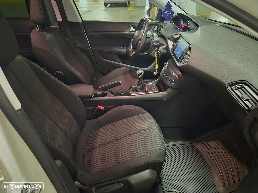 Peugeot 308 SW 1.6 BlueHDi Active J17 - 44