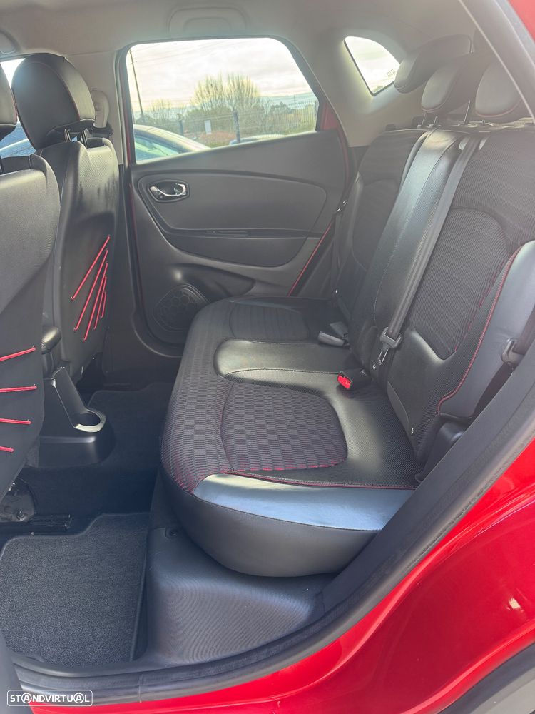 Renault Captur 0.9 TCE Helly Hansen - 6