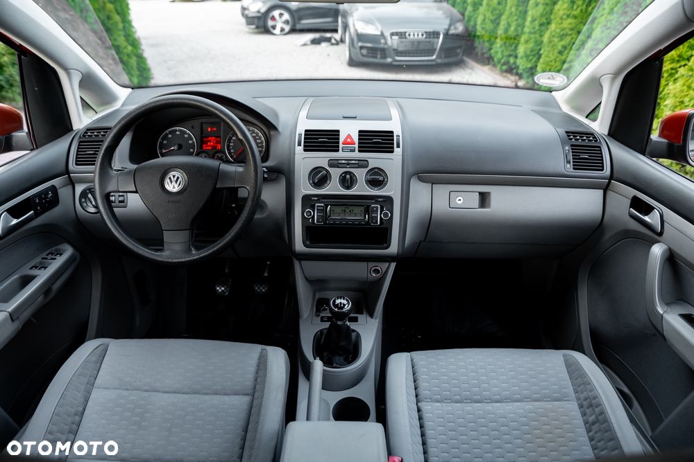Volkswagen Touran 1.6 - 29