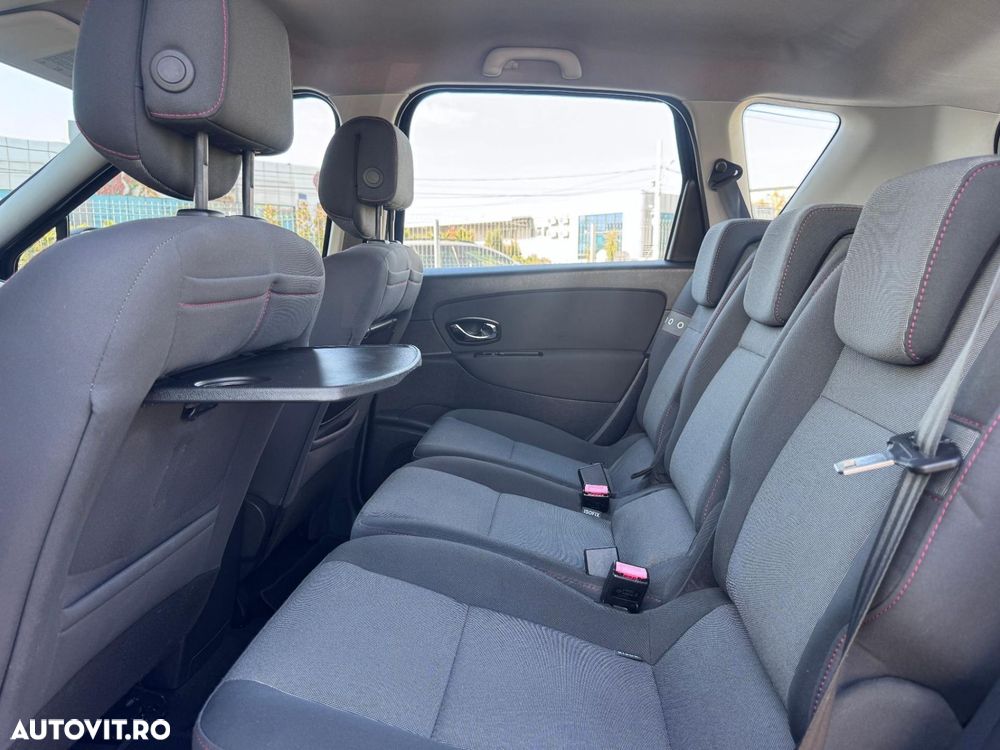 Renault Scenic - 24