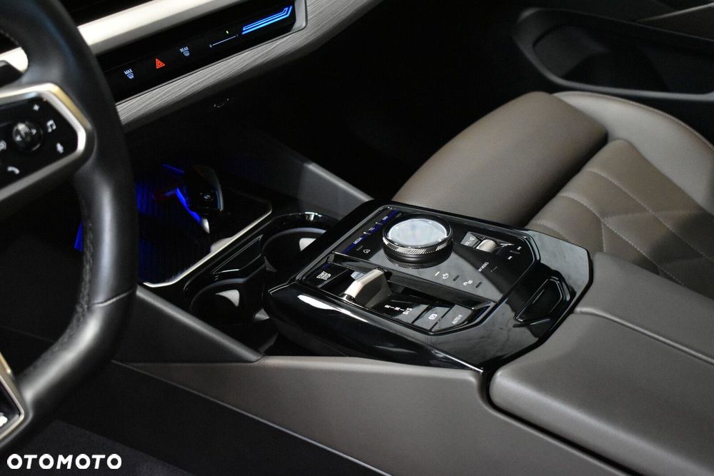 BMW Seria 5 - 21