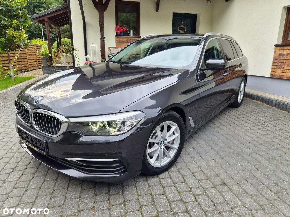 BMW Seria 5 530i Luxury Line - 33