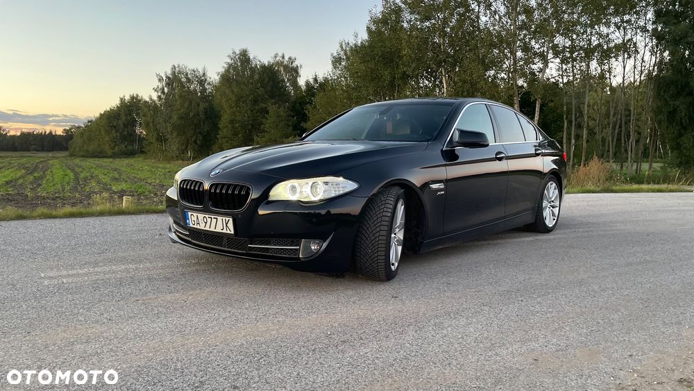 BMW Seria 5 528i xDrive - 5