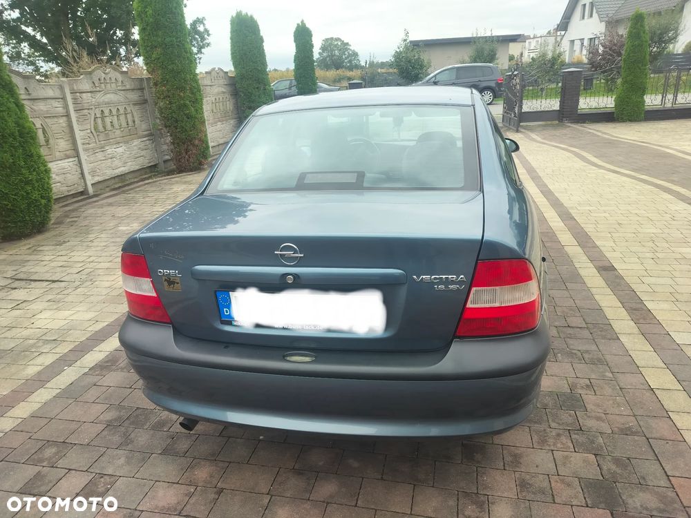 Opel Vectra - 2