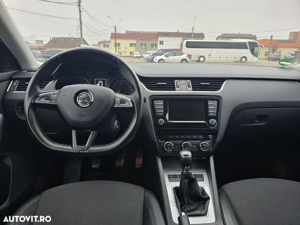 Skoda Octavia - 8