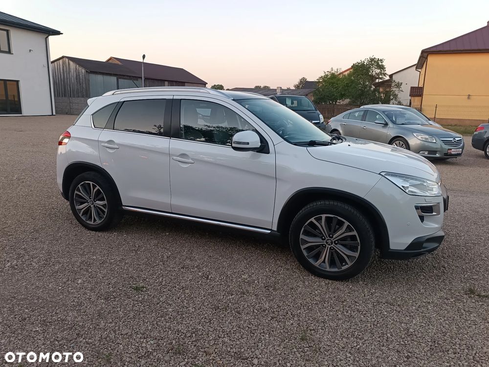 Peugeot 4008 - 11