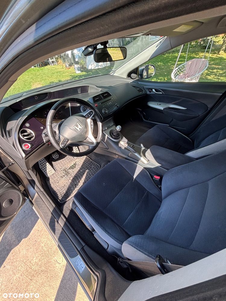 Honda Civic 1.8 Executive - 9