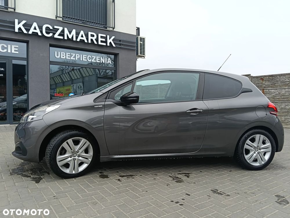 Peugeot 208 82 PureTech Style - 23
