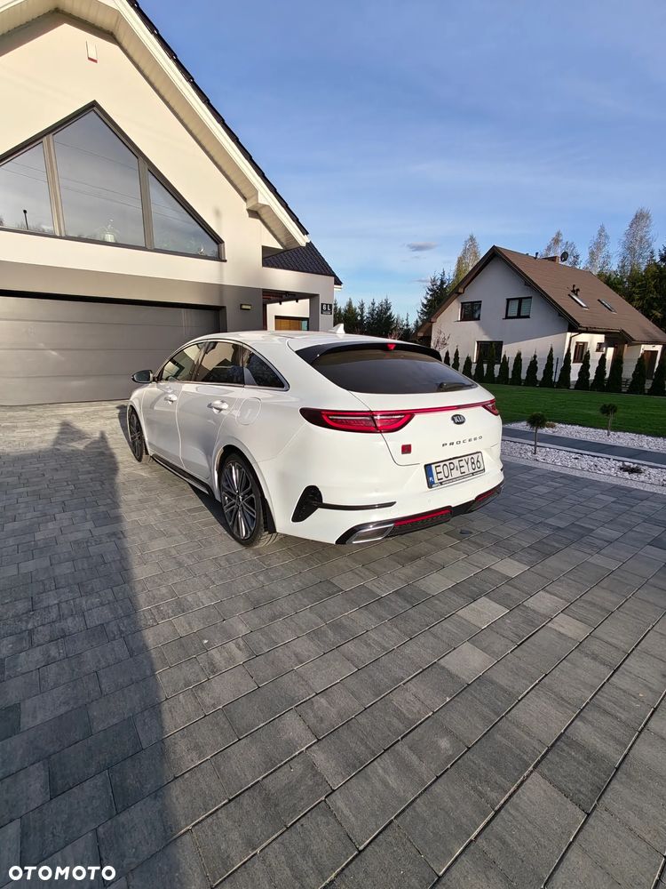 Kia ProCeed - 17