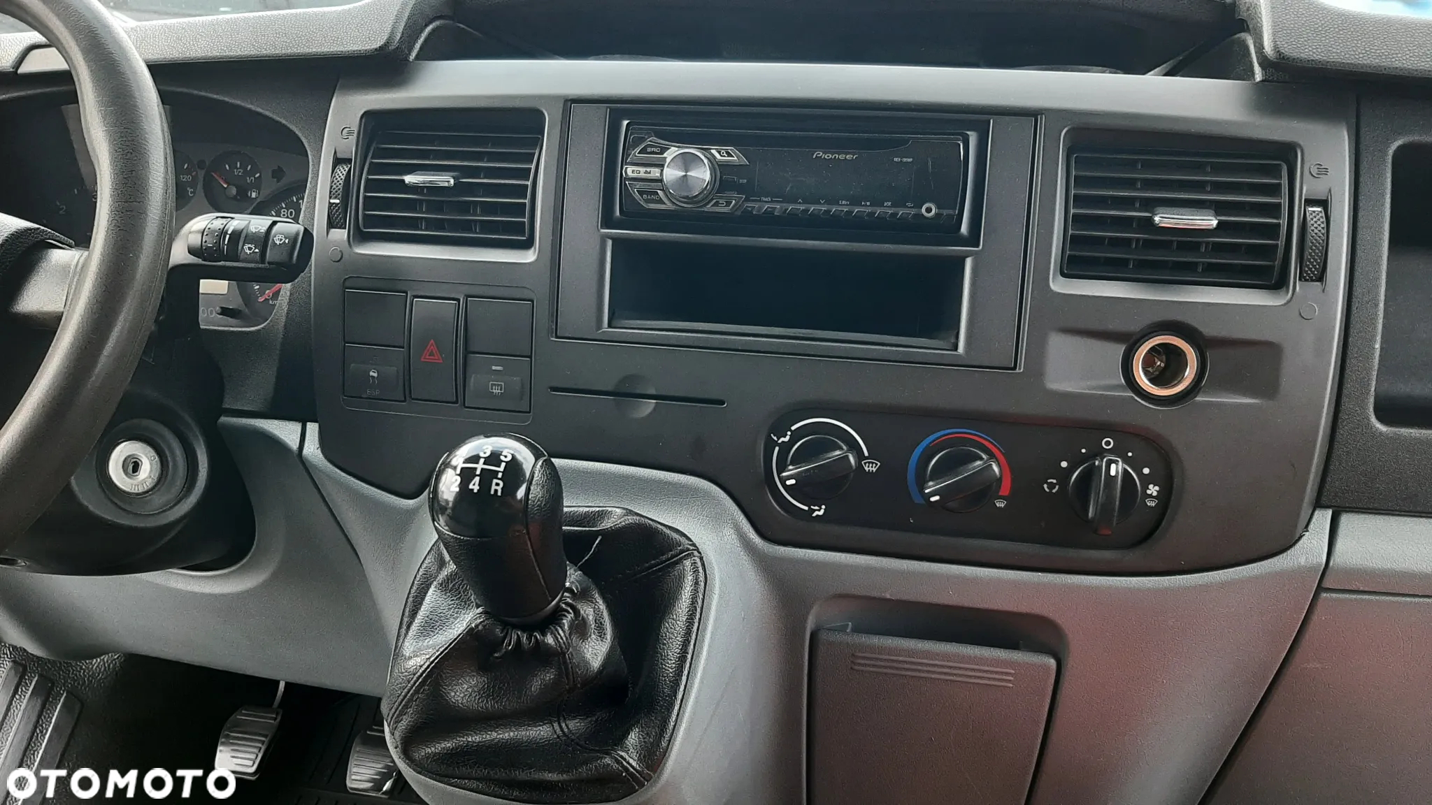 Ford Transit - 10