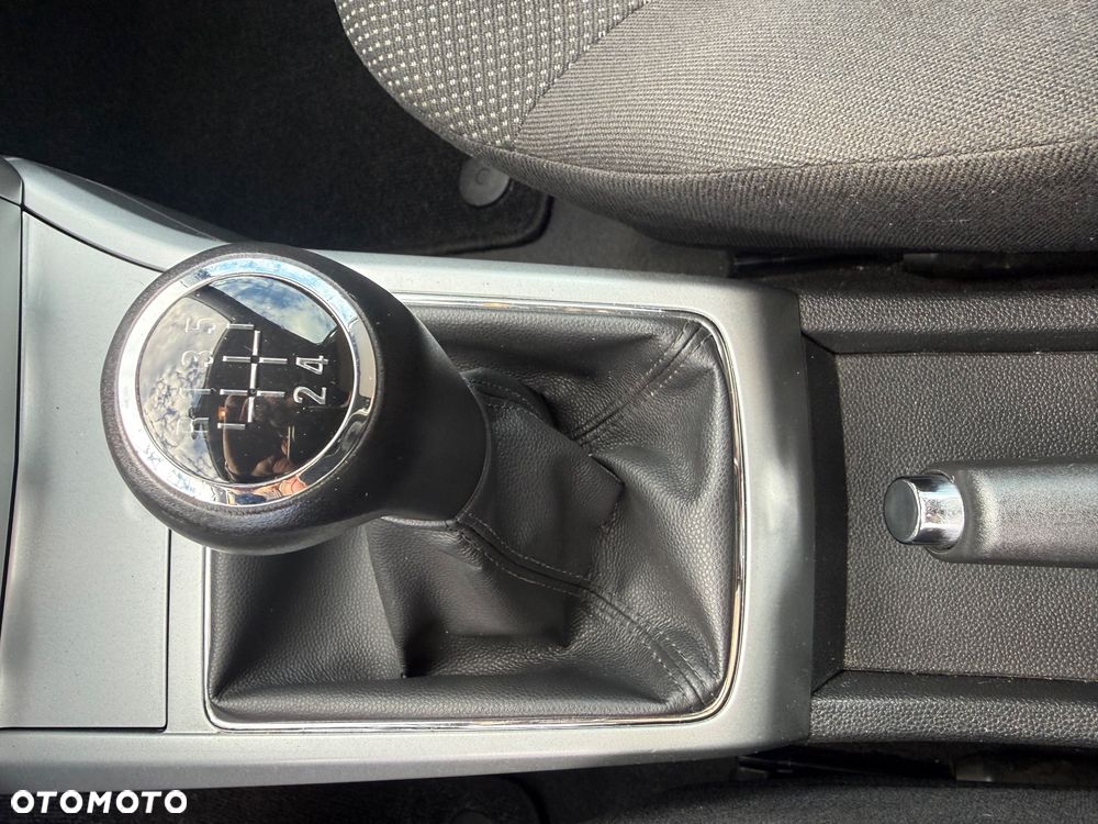 Opel Astra - 24