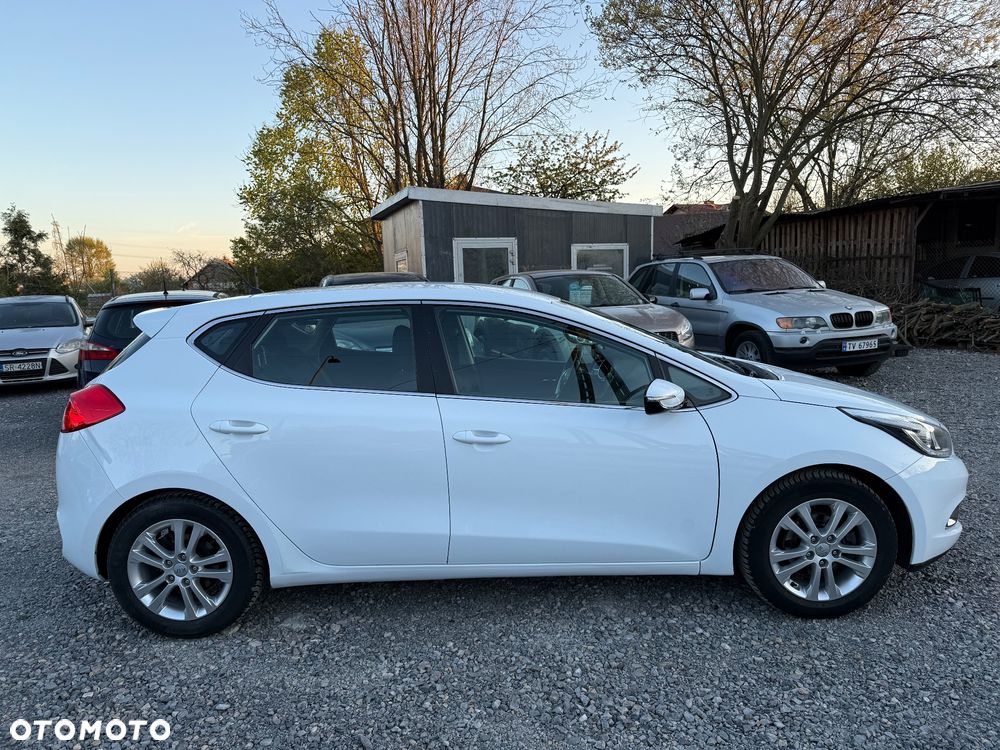 Kia Ceed 1.6 GDI Spirit - 9