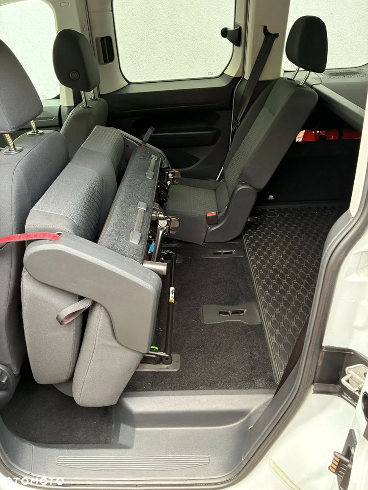 Ford Tourneo Connect 2.0 EcoBlue Titanium - 34