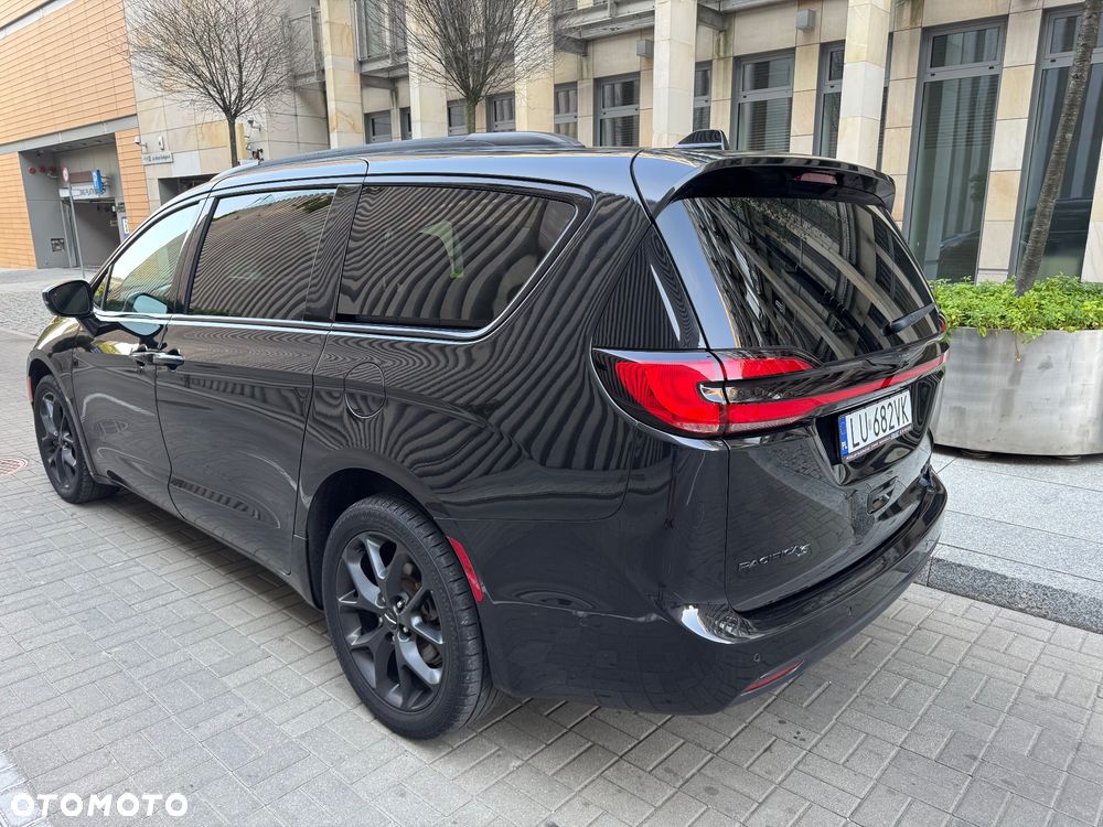 Chrysler Pacifica - 7