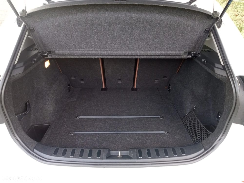 BMW X1 sDrive20d - 13