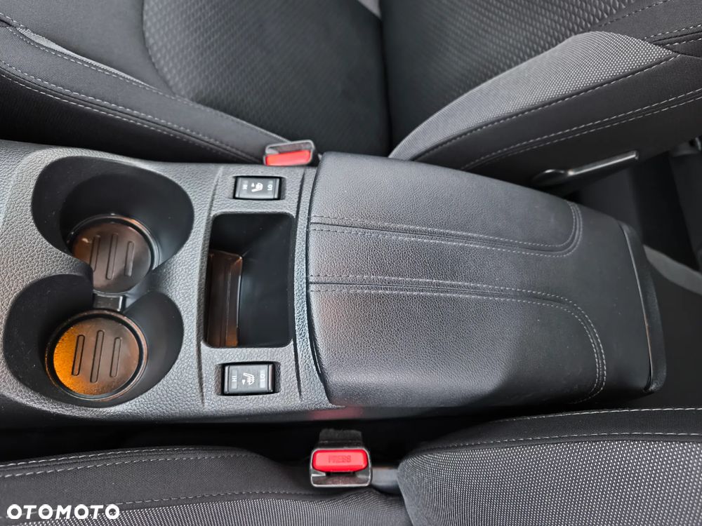 Nissan Qashqai 1.3 DIG-T TEKNA - 22