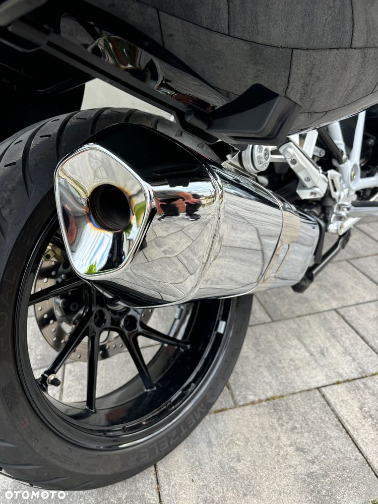 BMW RS - 8