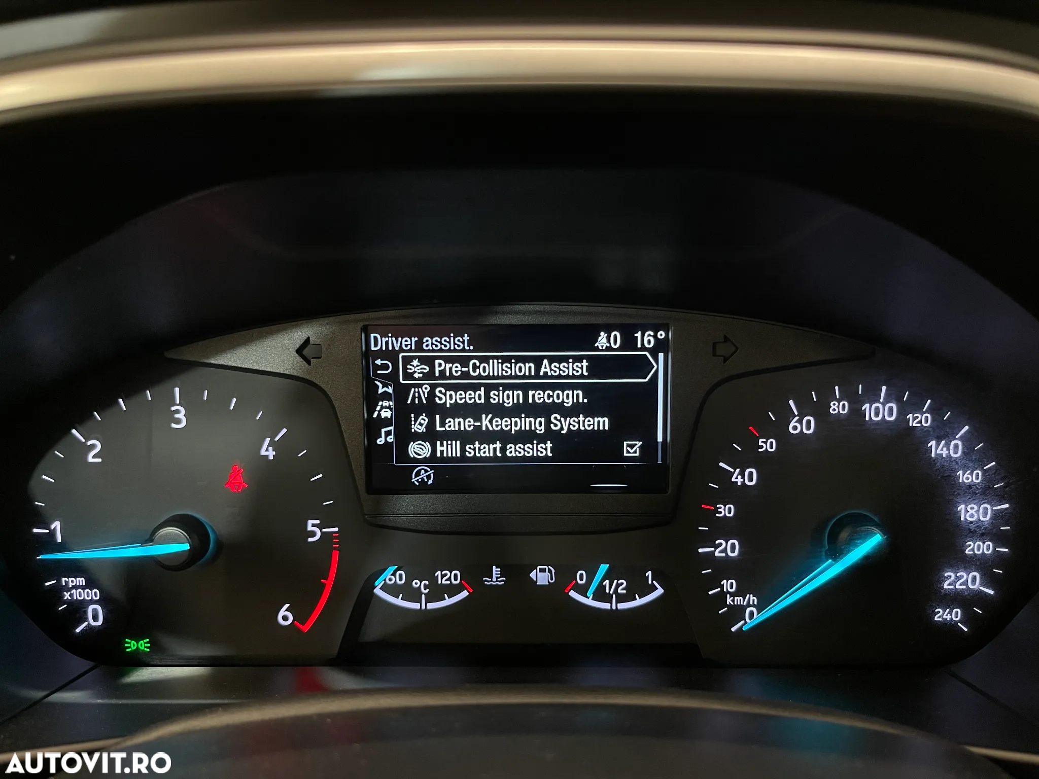 Ford Focus 1.5 EcoBlue Trend Edition - 22