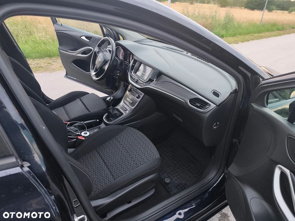Opel Astra 1.6 CDTI Essentia - 16