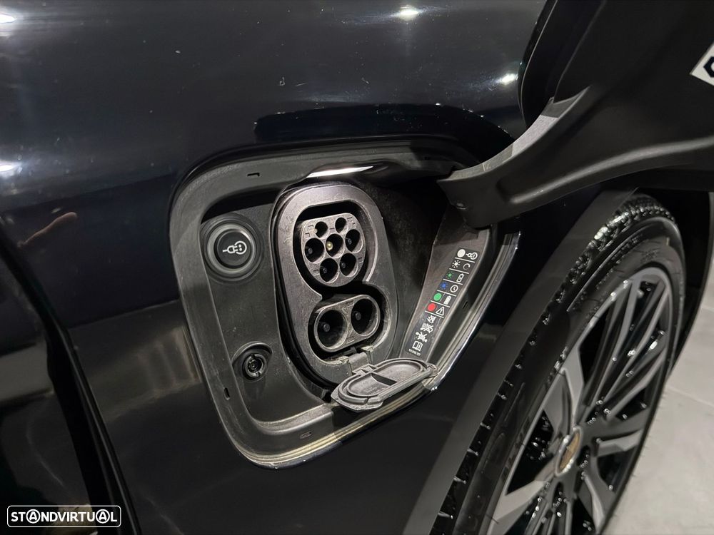 Porsche Taycan Standard - 38