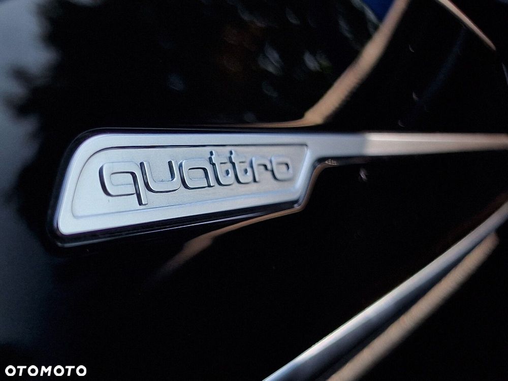 Audi S8 - 38
