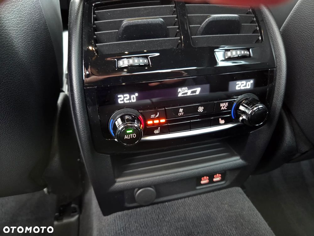 BMW Seria 5 540i xDrive M Sport Edition - 32