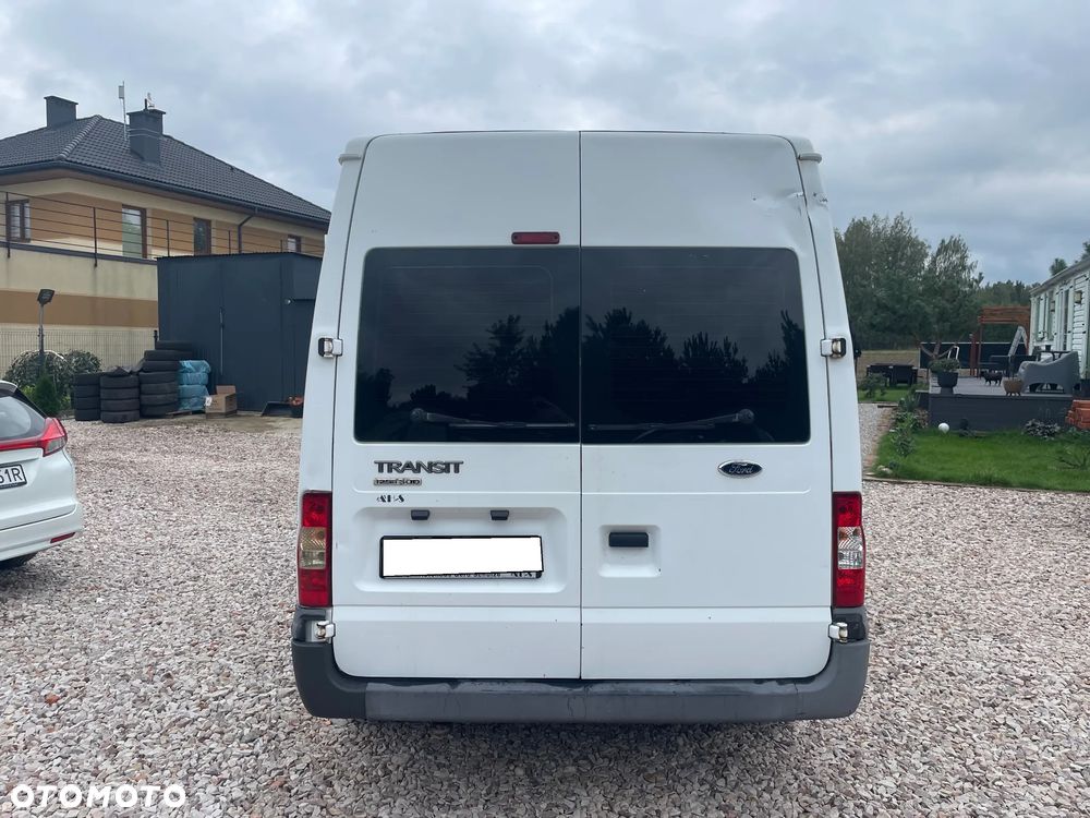 Ford Transit - 18