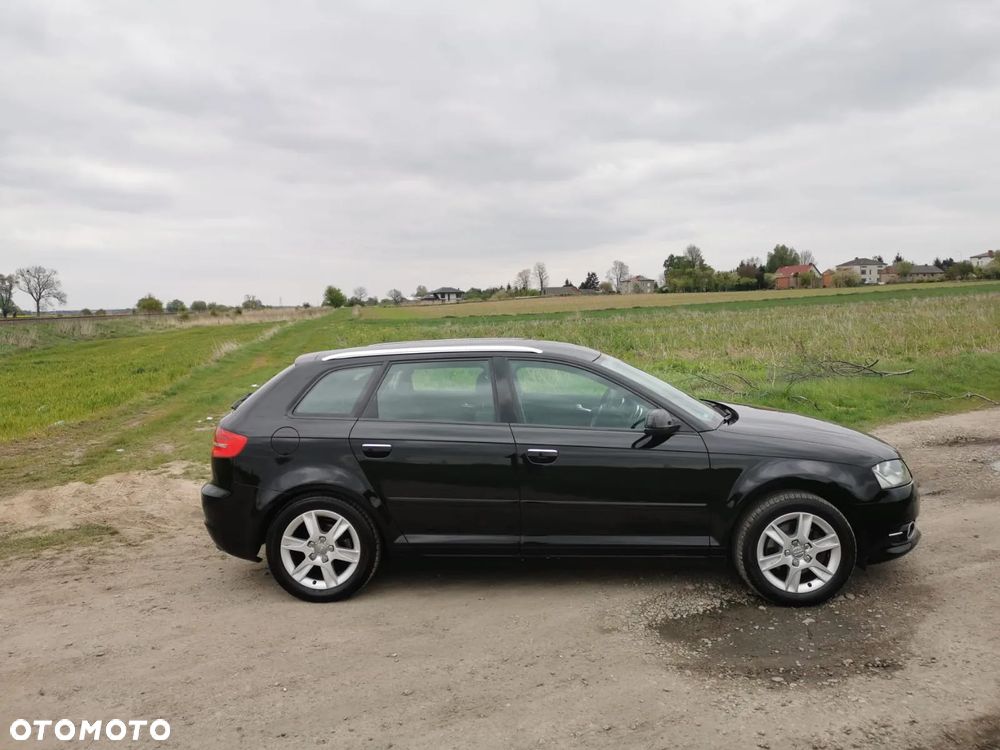 Audi A3 Sportback 1.4 TFSI Ambiente - 3