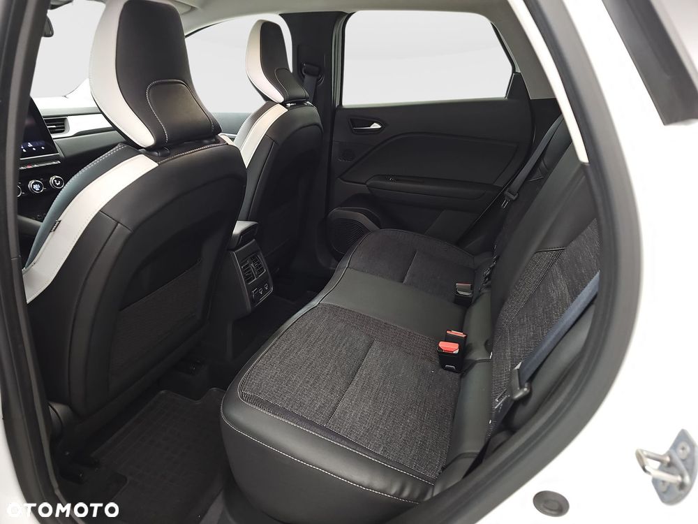 Renault Captur - 28