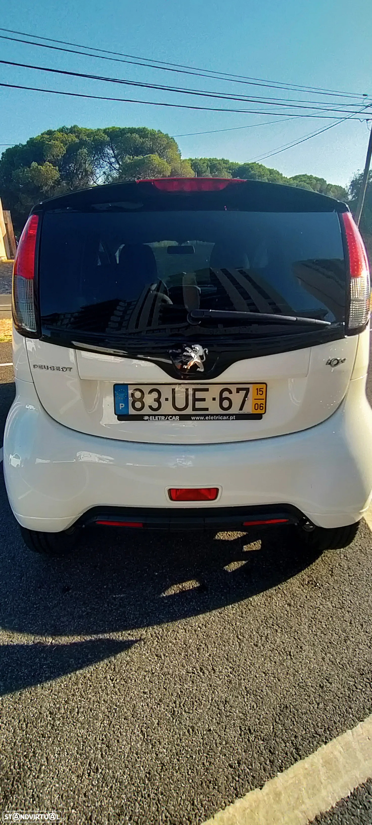 Peugeot iOn - 2