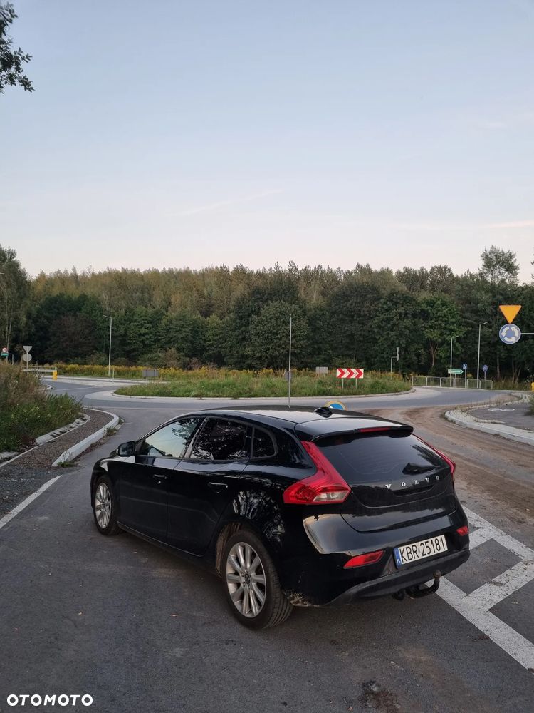 Volvo V40 D2 Momentum - 10