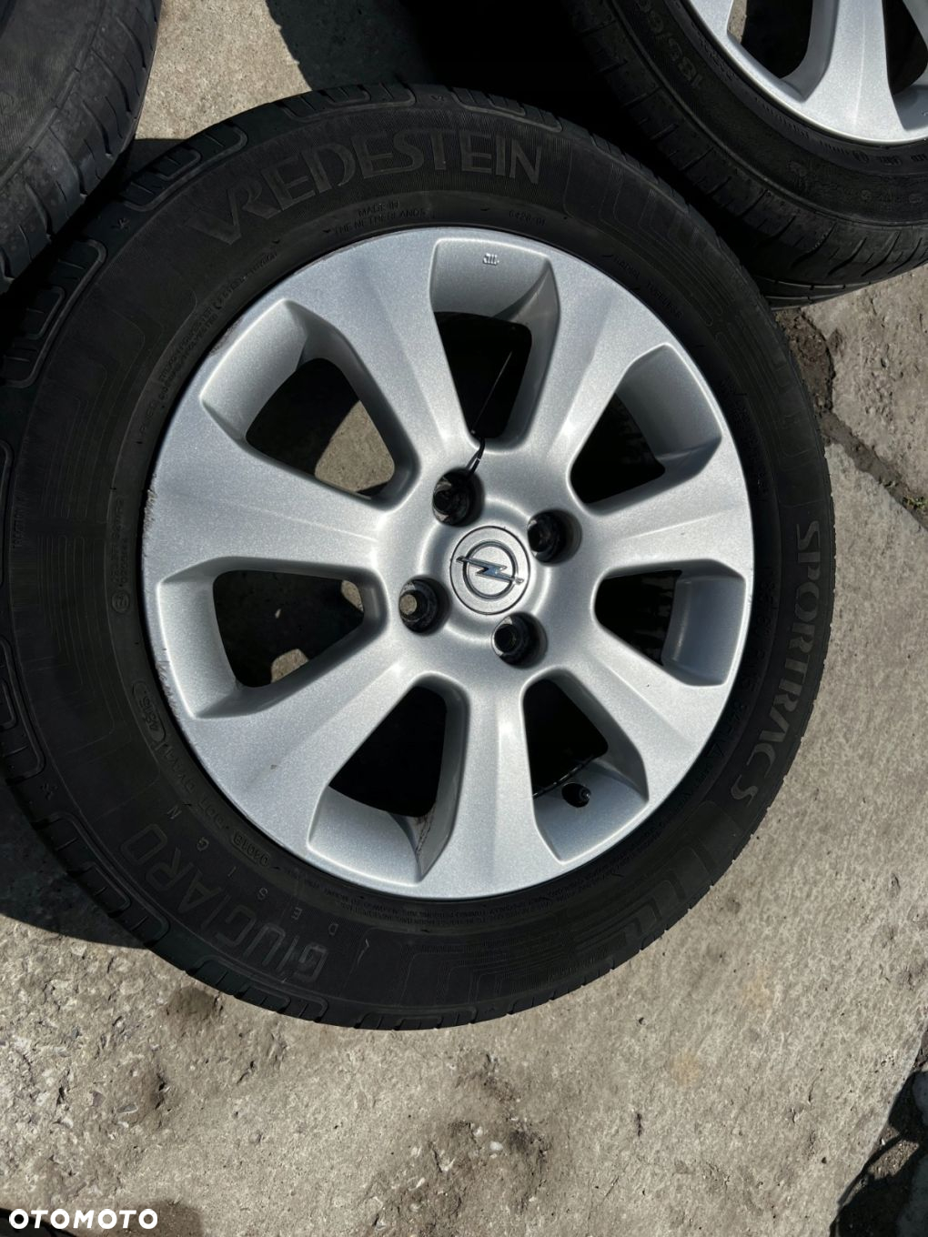 KOŁA FELGI OPONY LETNIE OPEL CORSA D C 185/60 R15 - 11