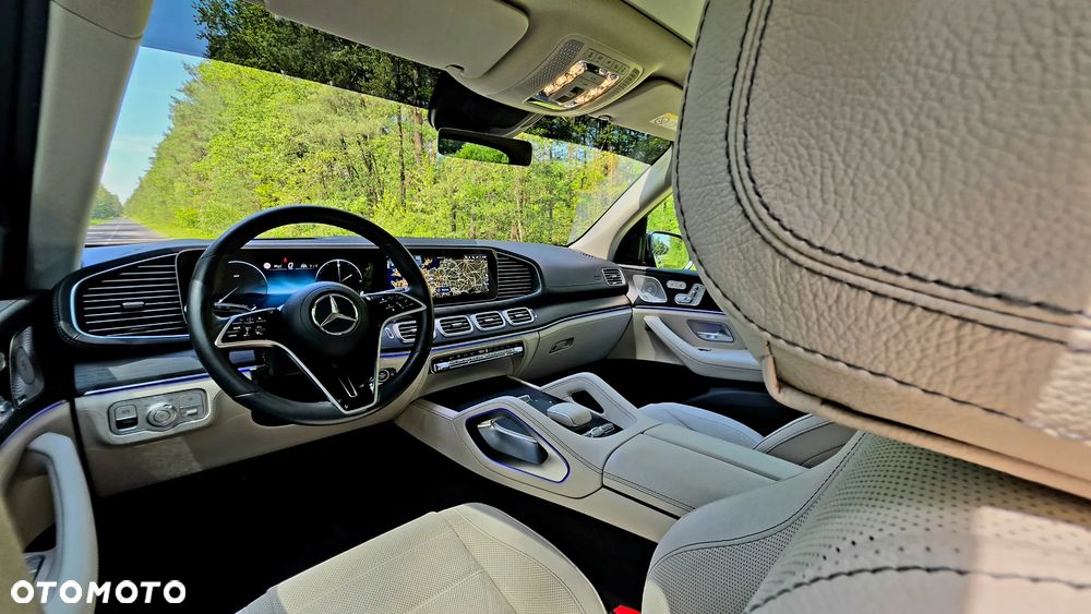 Mercedes-Benz GLE - 32