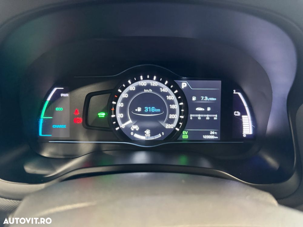 Hyundai IONIQ 141CP Exclusive - 16