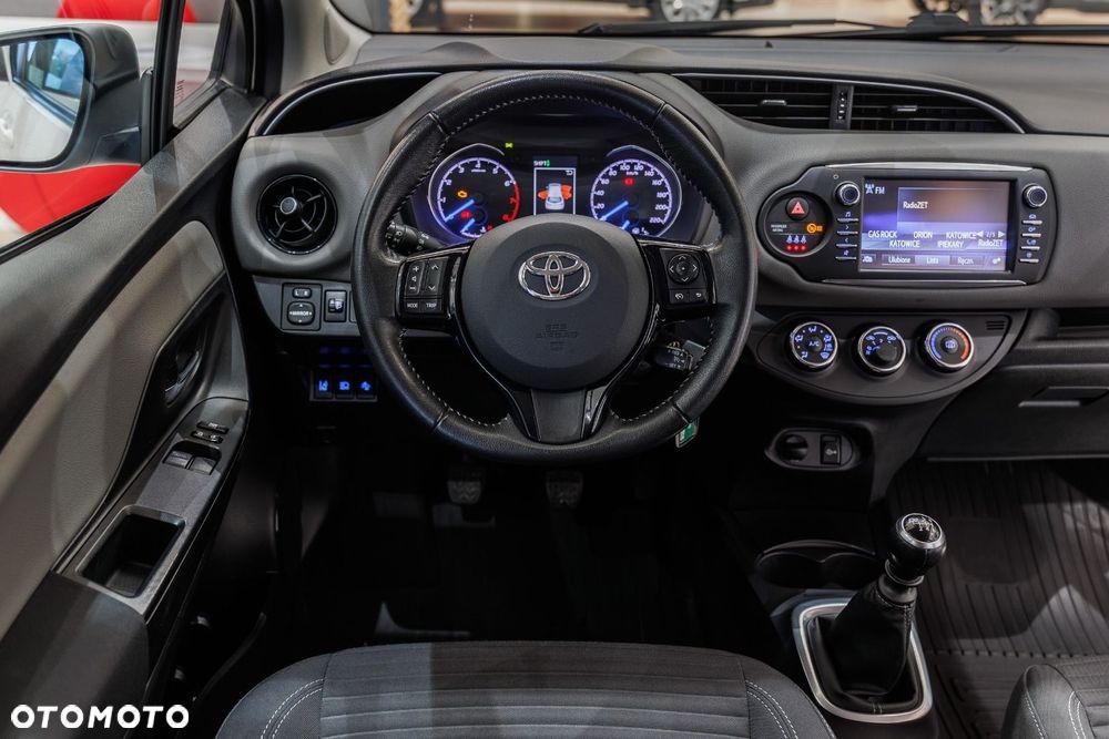 Toyota Yaris - 25
