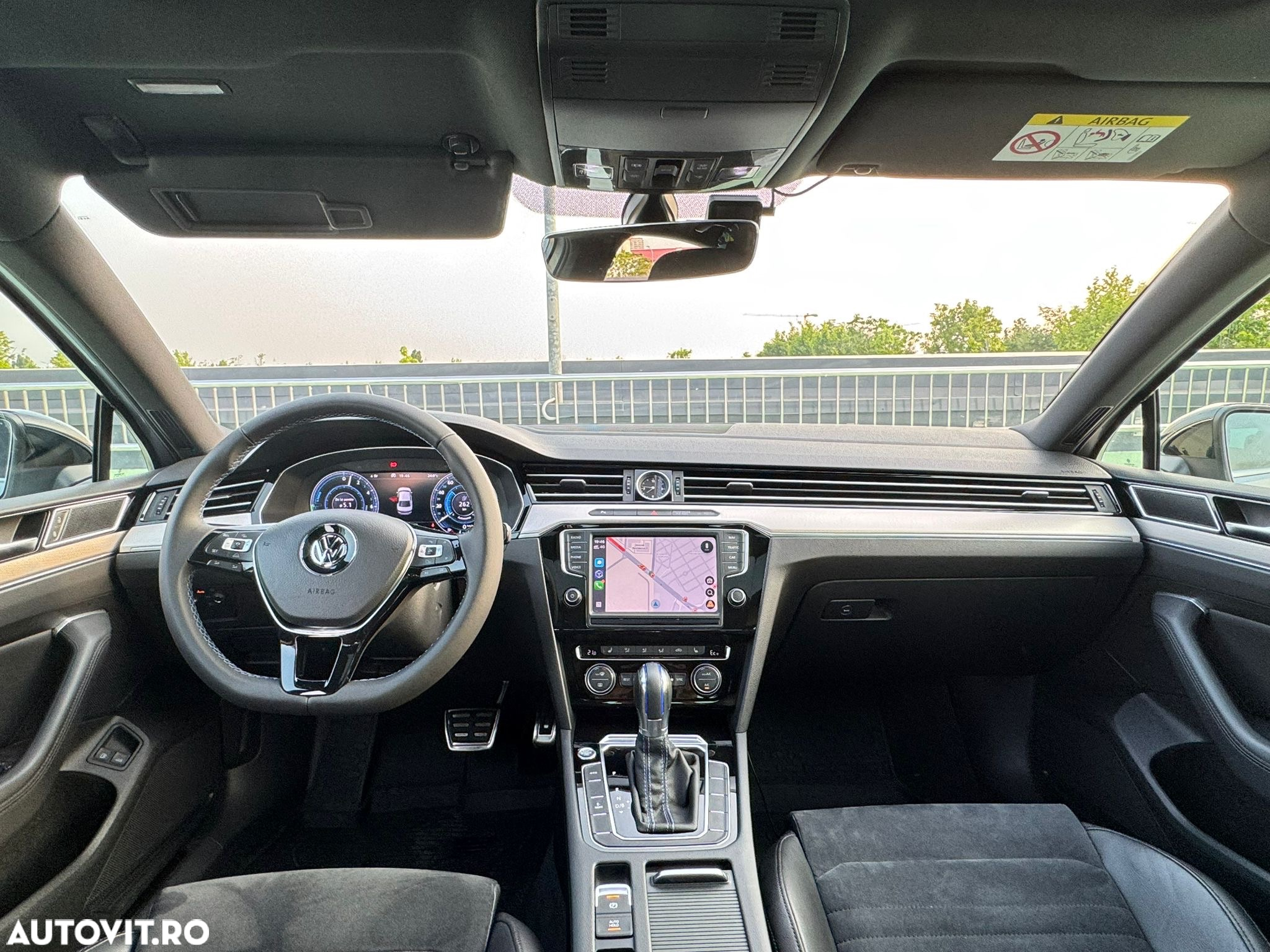 Volkswagen Passat GTE - 13