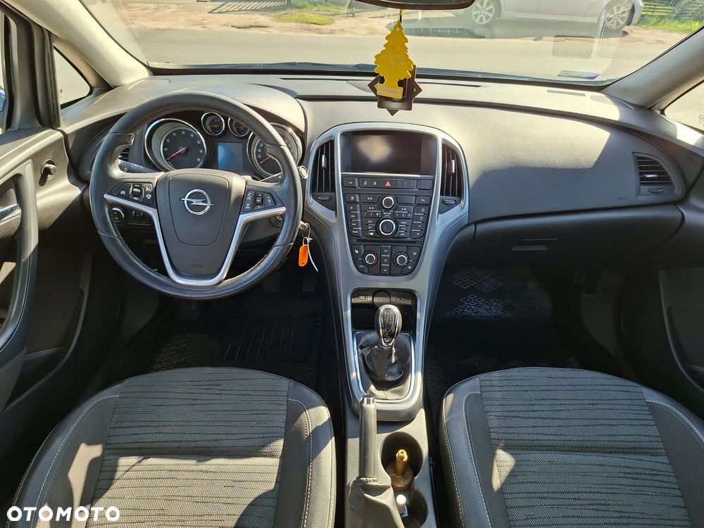 Opel Astra 1.4 T Cosmo - 8