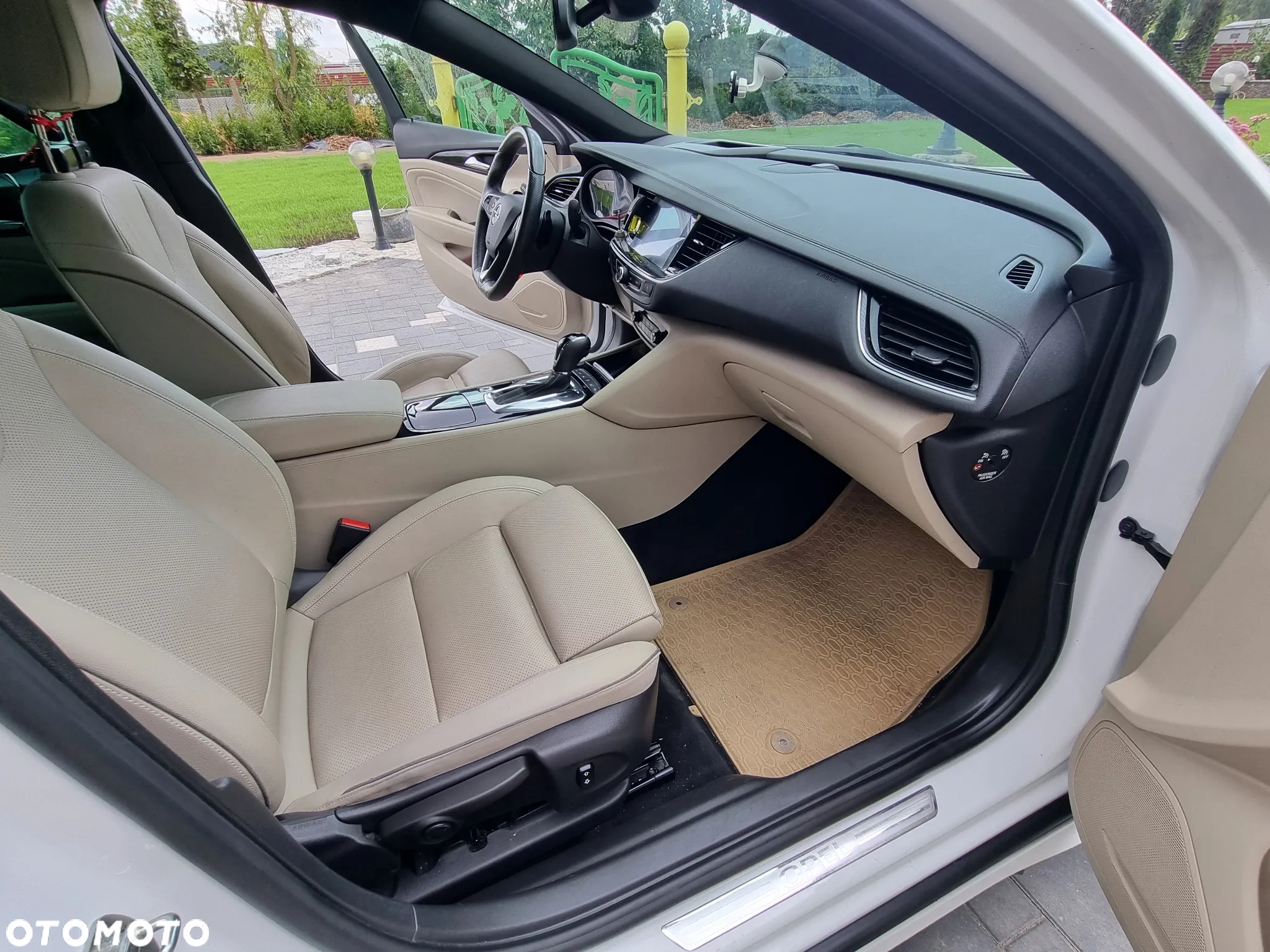 Opel Insignia - 13