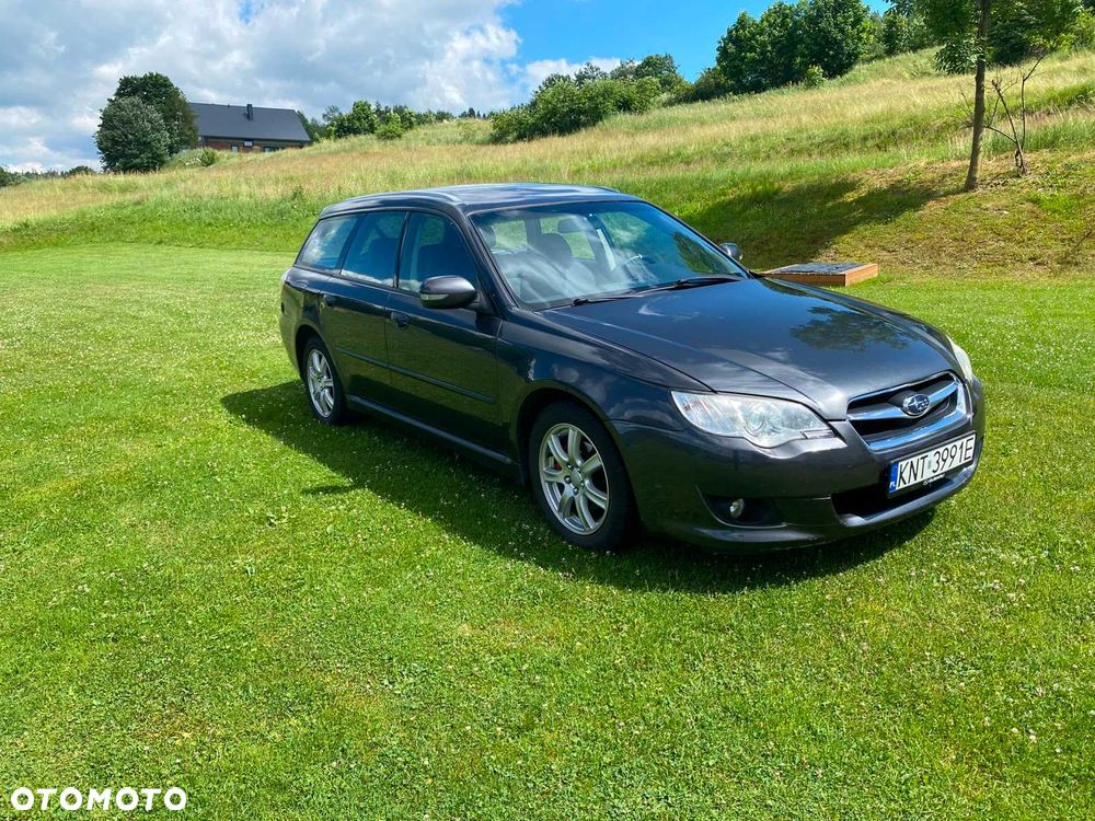 Subaru Legacy - 8